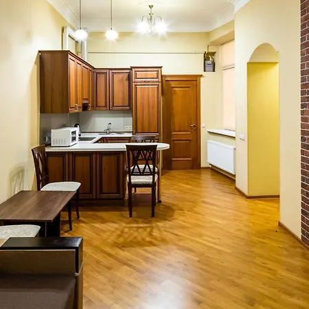 13 Franka 2 Apartment *